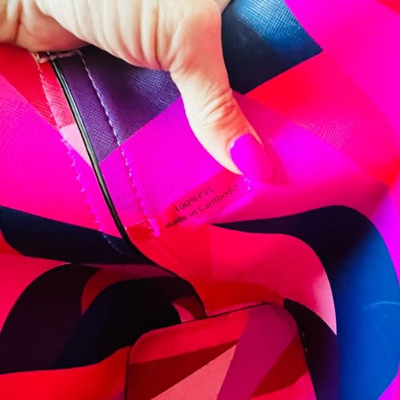 Trina Turk Bags | Color Pop Pink scalloped rim Trina  by Trina Turk large tote💗 - Picture 7 of 13